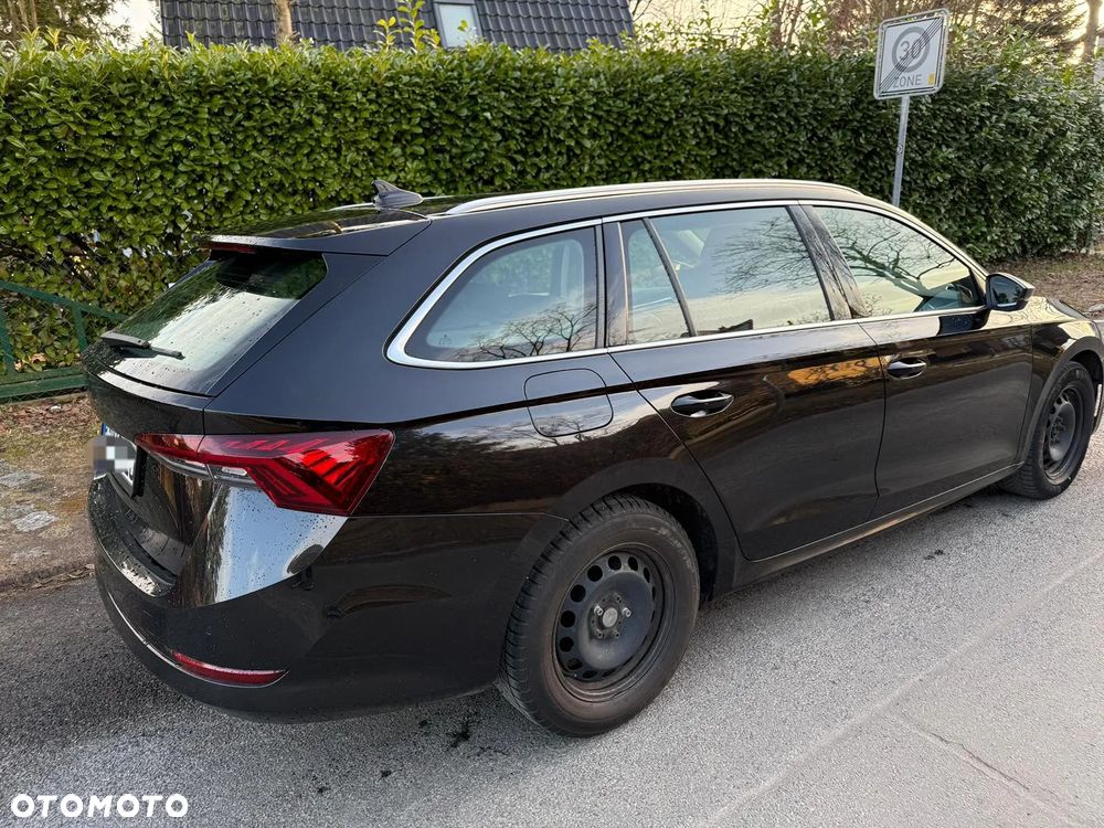 Skoda Octavia 2.0 TDI DSG Edition - 8