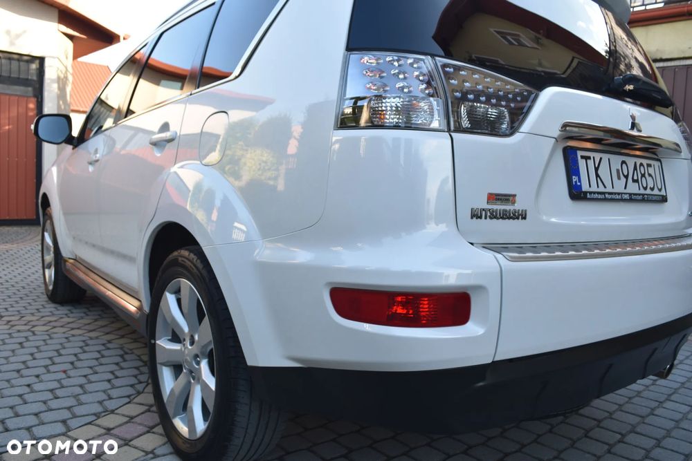Mitsubishi Outlander 2.0 2WD Inform - 10
