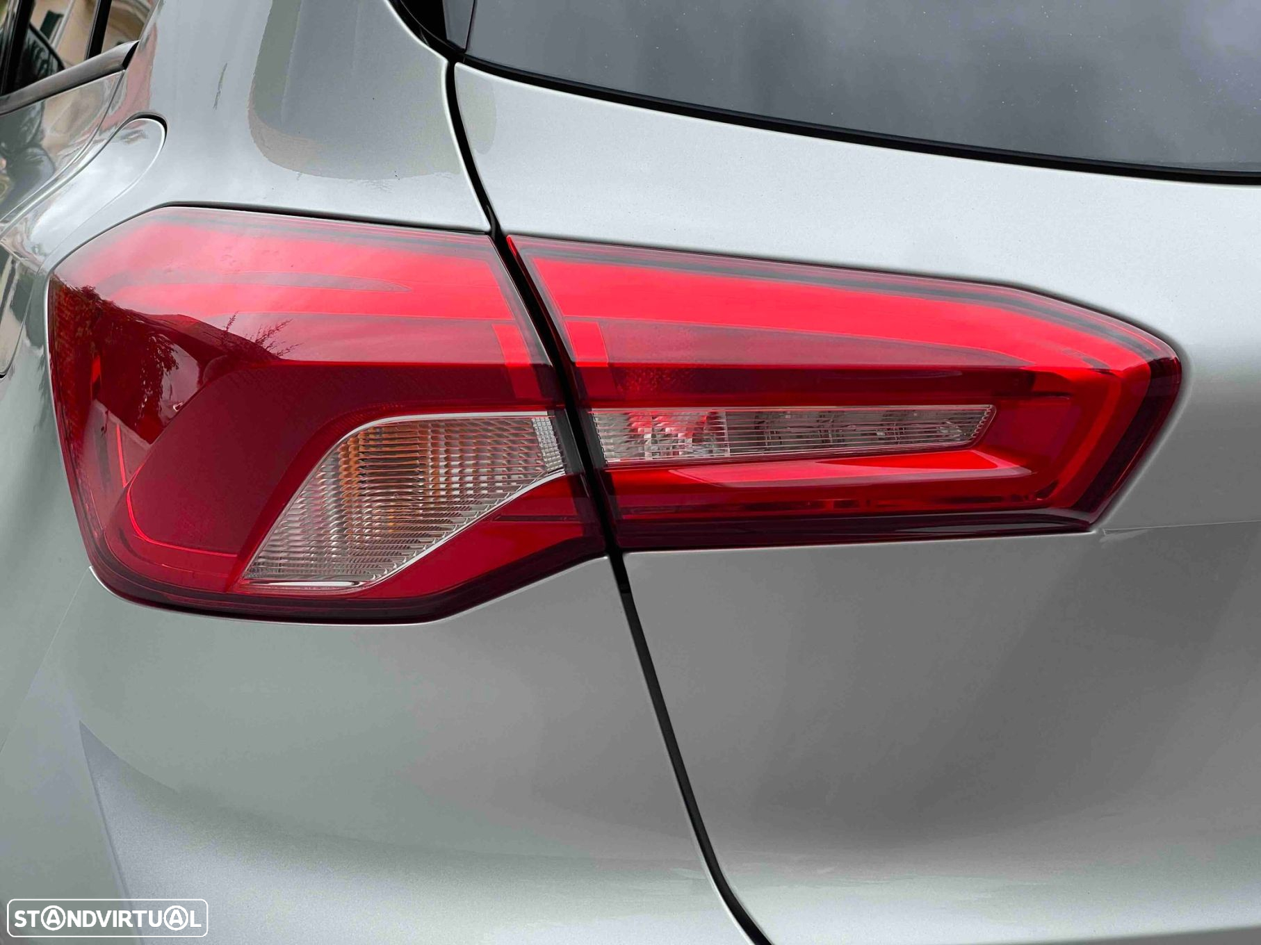 Ford Focus 1.0 EcoBoost ST-Line - 25