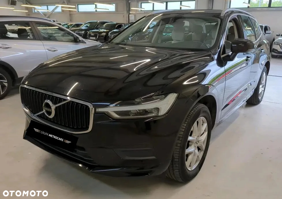 Volvo XC 60 T5 Momentum Pro - 3