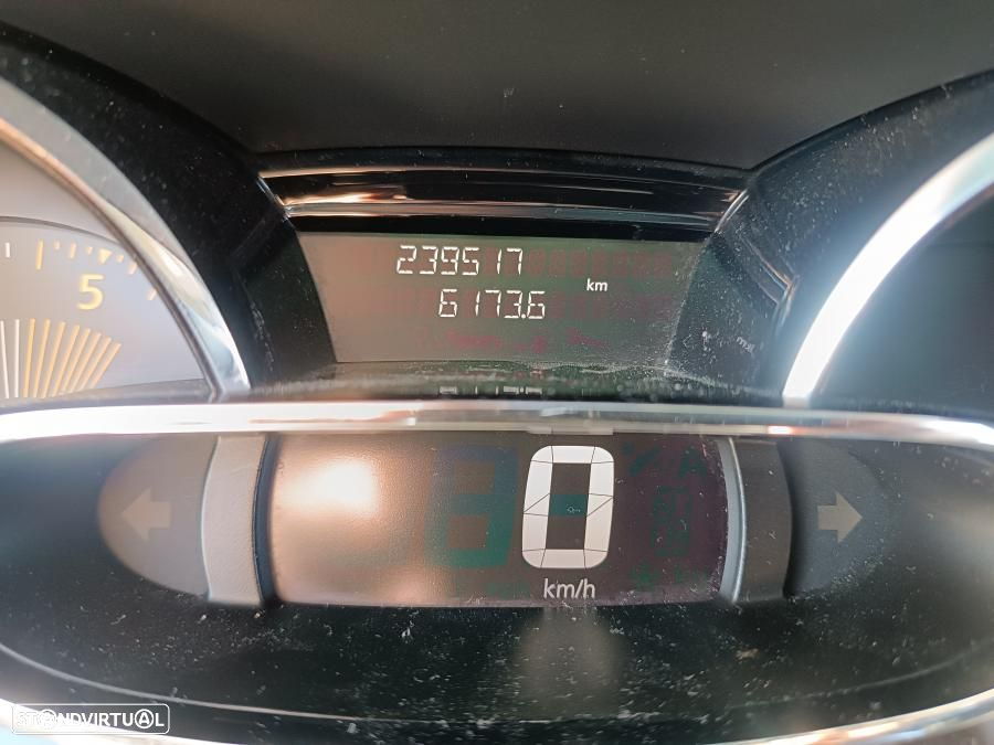 Renault Clio 1.5 dCi Confort - 13