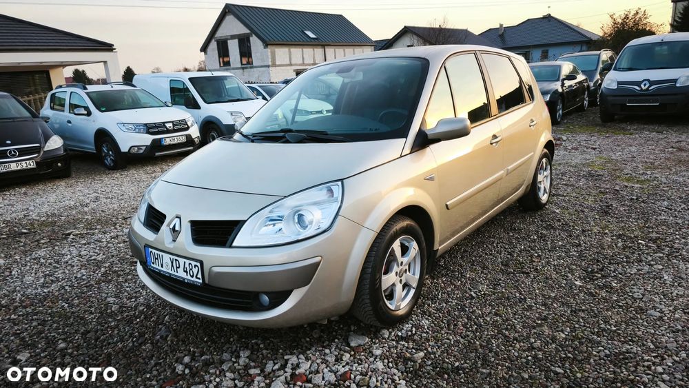 Renault Scenic - 1