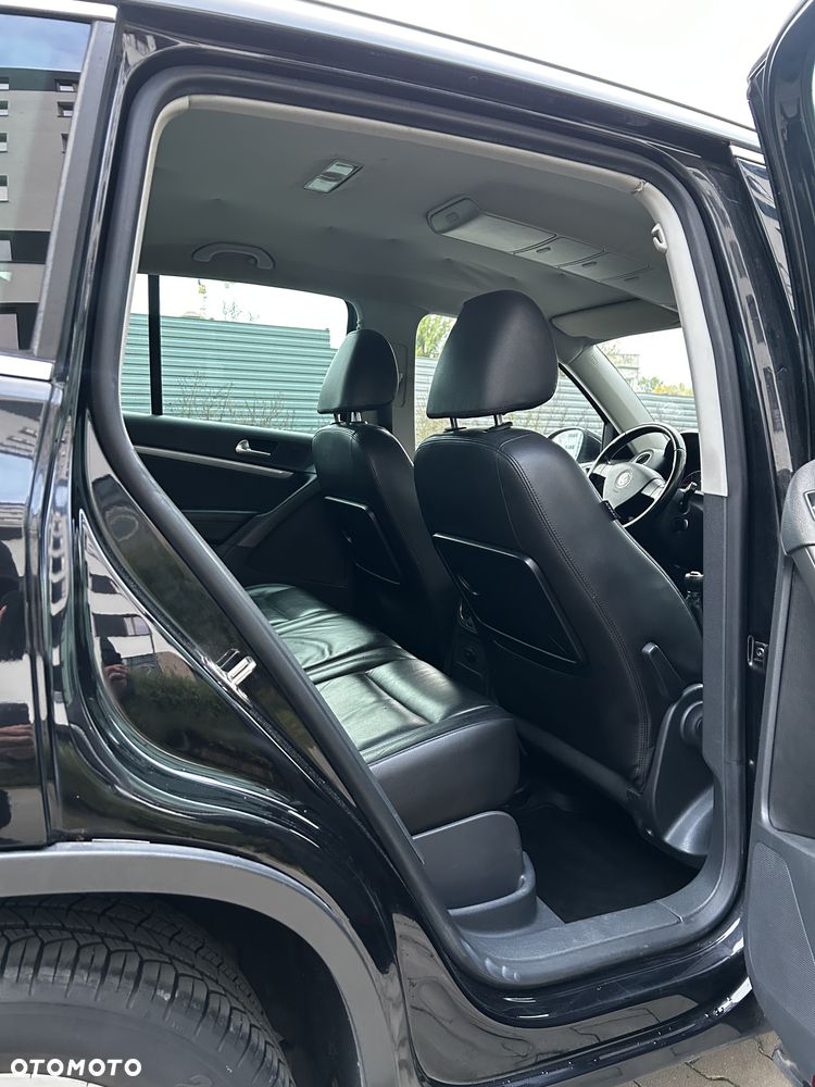 Volkswagen Tiguan - 12