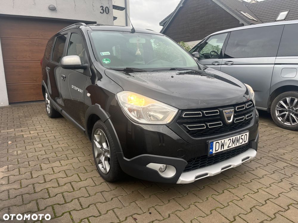 Dacia Lodgy 1.5 Blue dCi Stepway S&S - 3