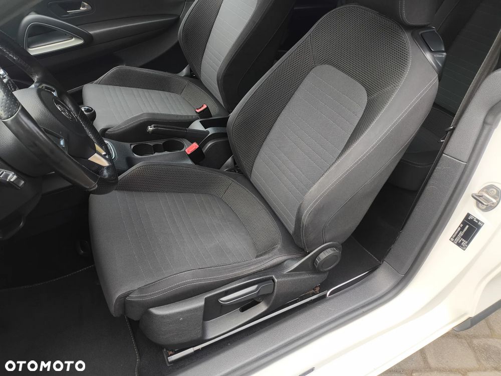 Volkswagen Scirocco - 8