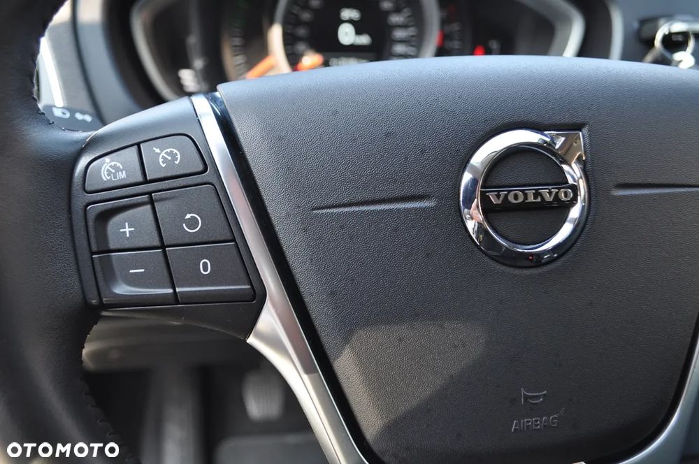 Volvo V40 T3 Drive-E Dynamic Edition - 29