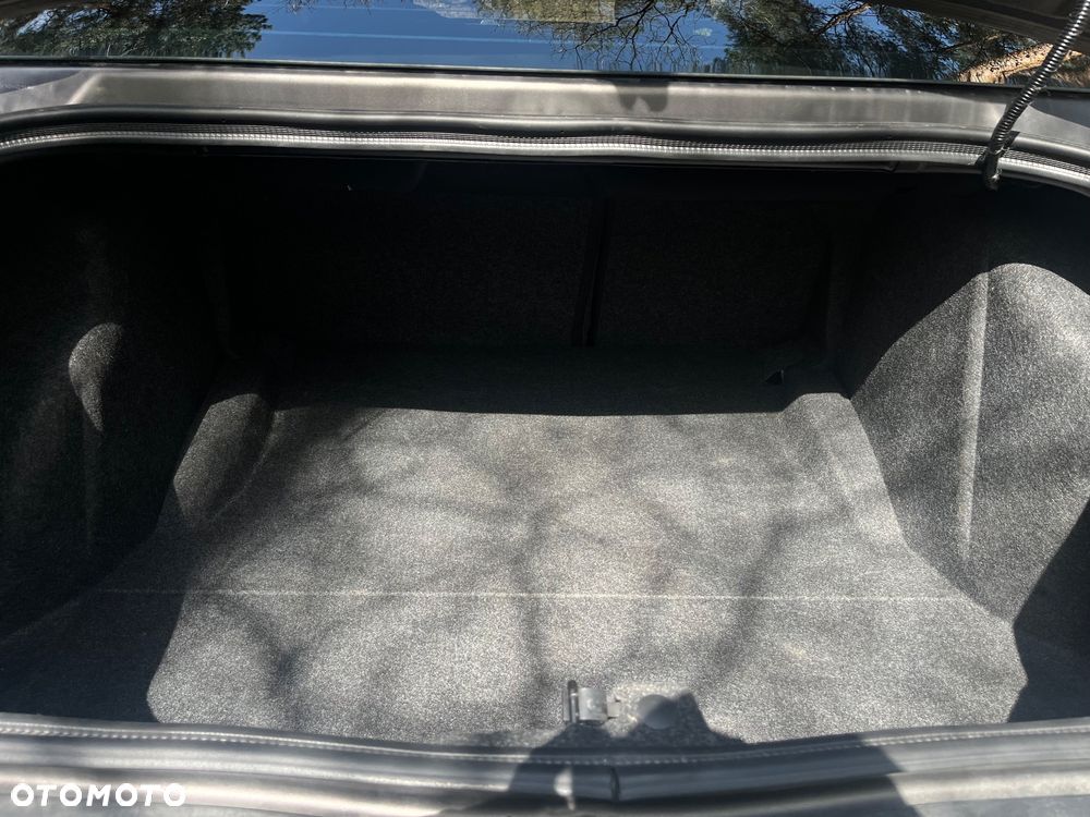 Dodge Challenger - 17