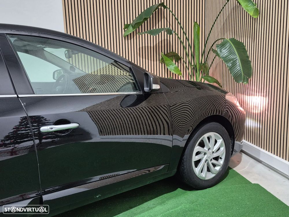 Renault Fluence 1.5 dCi Exclusive - 8