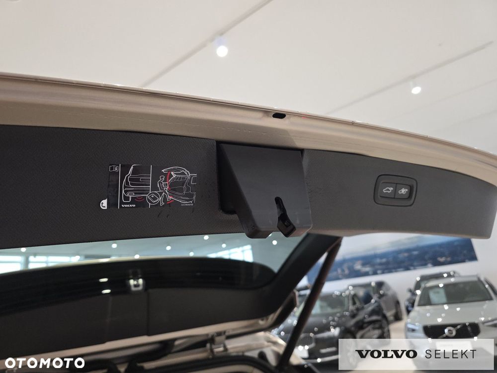 Volvo XC 90 - 35