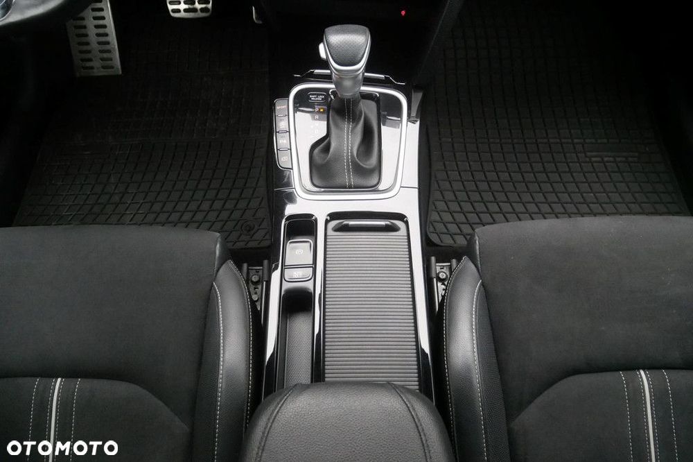 Kia ProCeed - 11