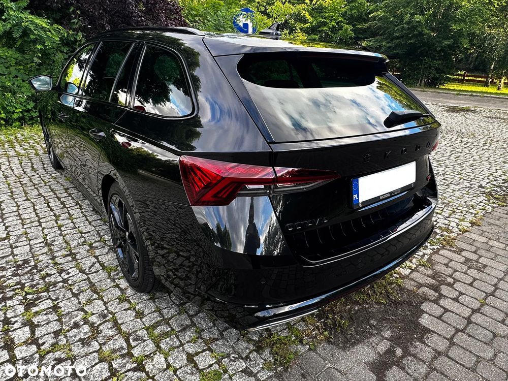 Skoda Octavia 2.0 TDI DSG 4x4 RS - 3