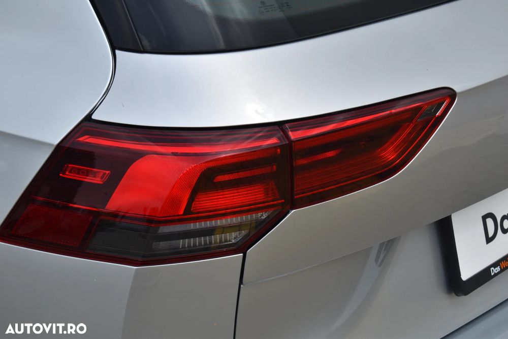 Volkswagen Golf 2.0 TDI Life - 16