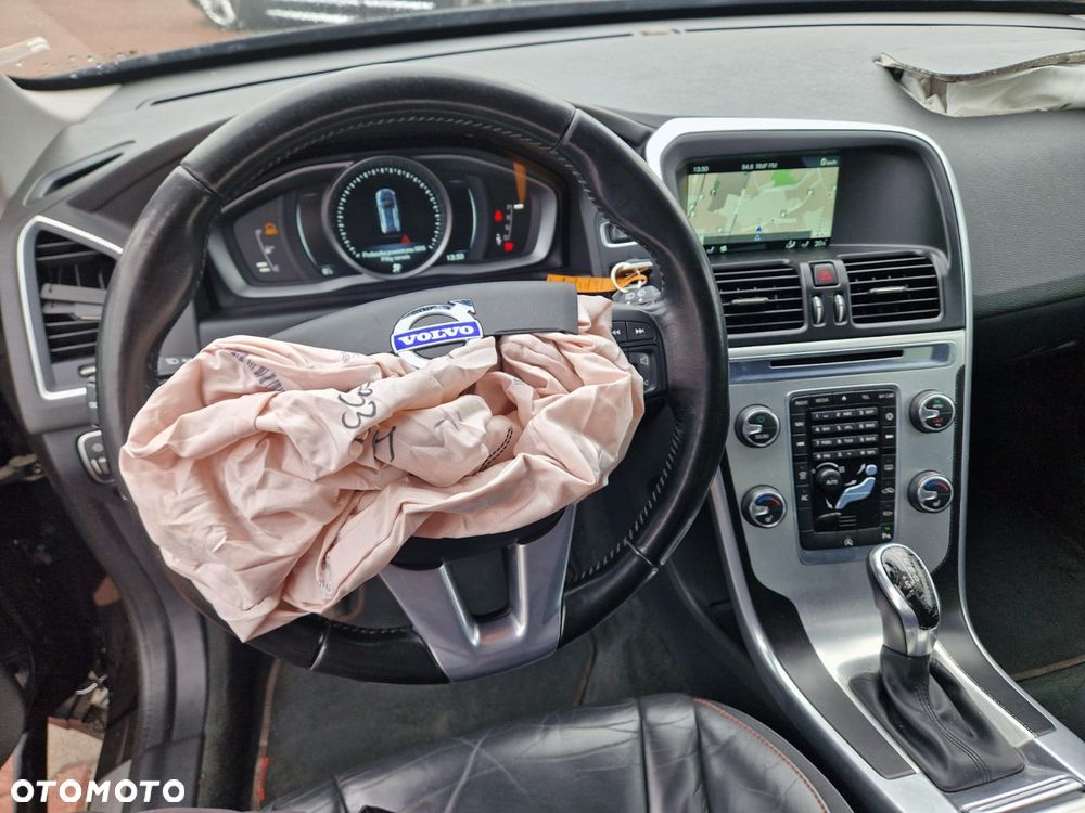 Volvo XC 60 D4 Drive-E Ocean Race - 14