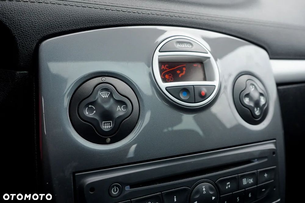 Renault Clio 1.2 16V TCE Night&Day - 22