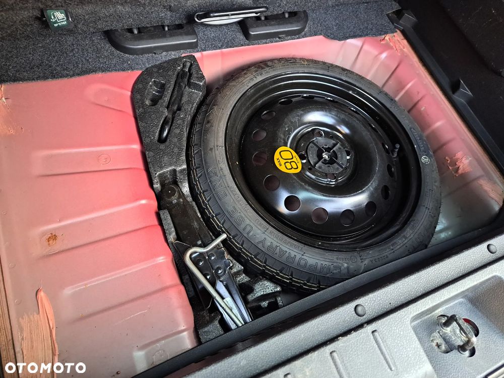 Nissan Note 1.4 more - 19