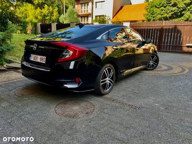 Honda Civic 1.5 i-VTEC Turbo Elegance - 3