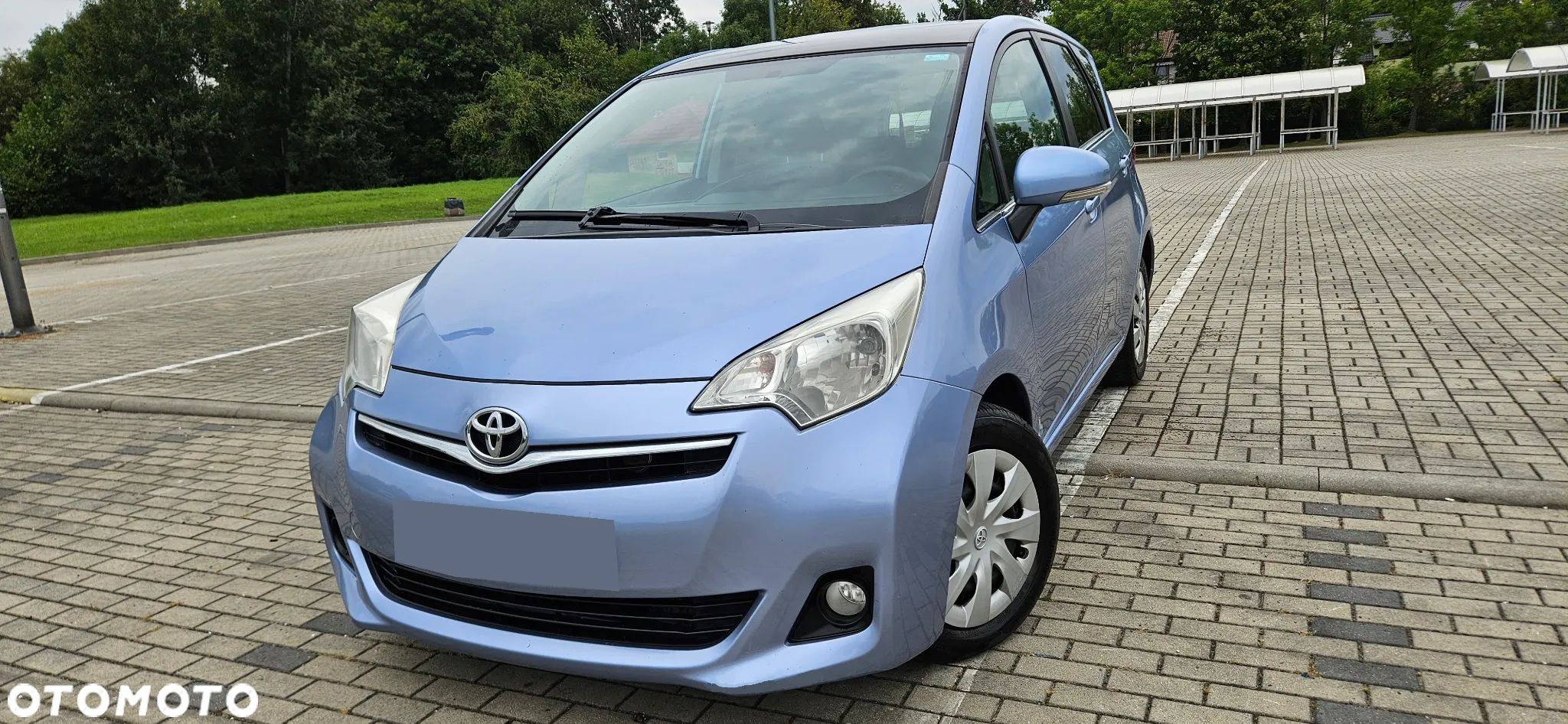 Toyota Verso S 1.4 D-4D Premium - 1