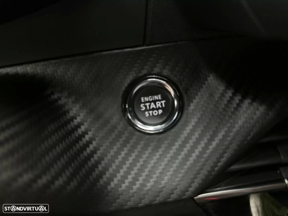 Peugeot e-2008 GT Pack - 37