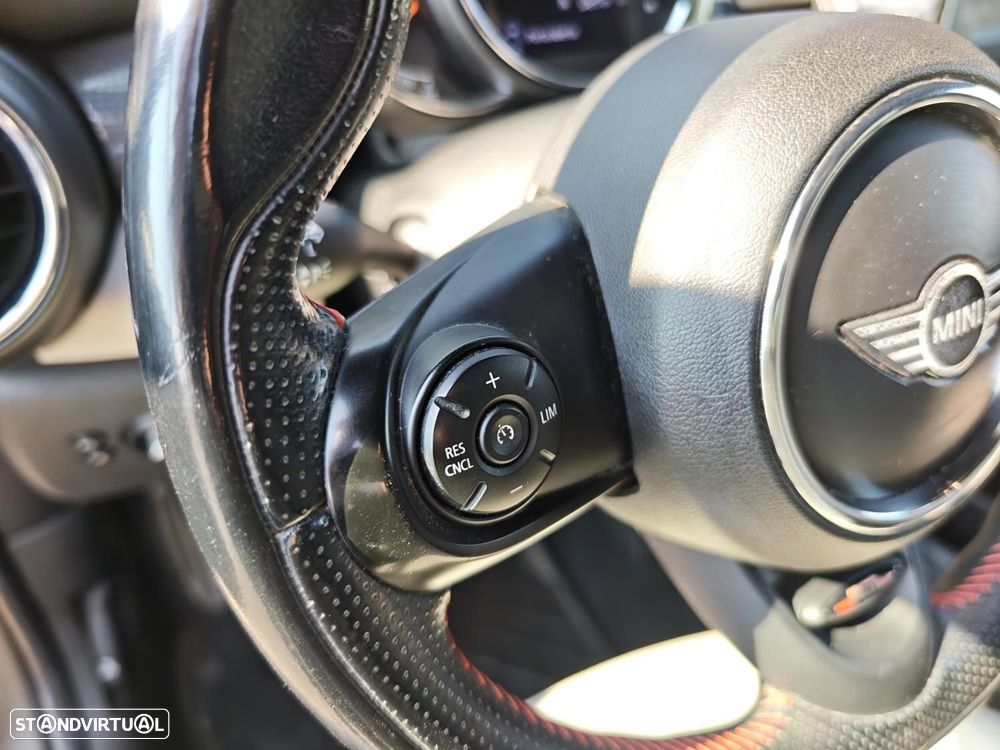 MINI 5 Portas Cooper D - 15
