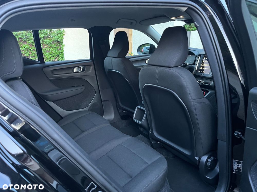 Volvo XC 40 T3 Momentum Core - 11