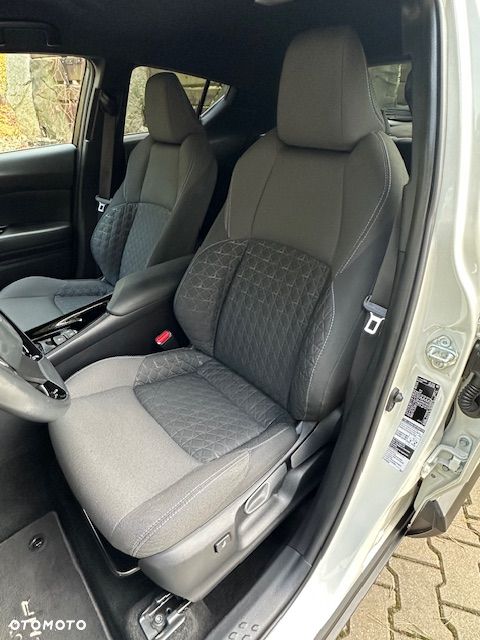 Toyota C-HR Business-Edition - 34