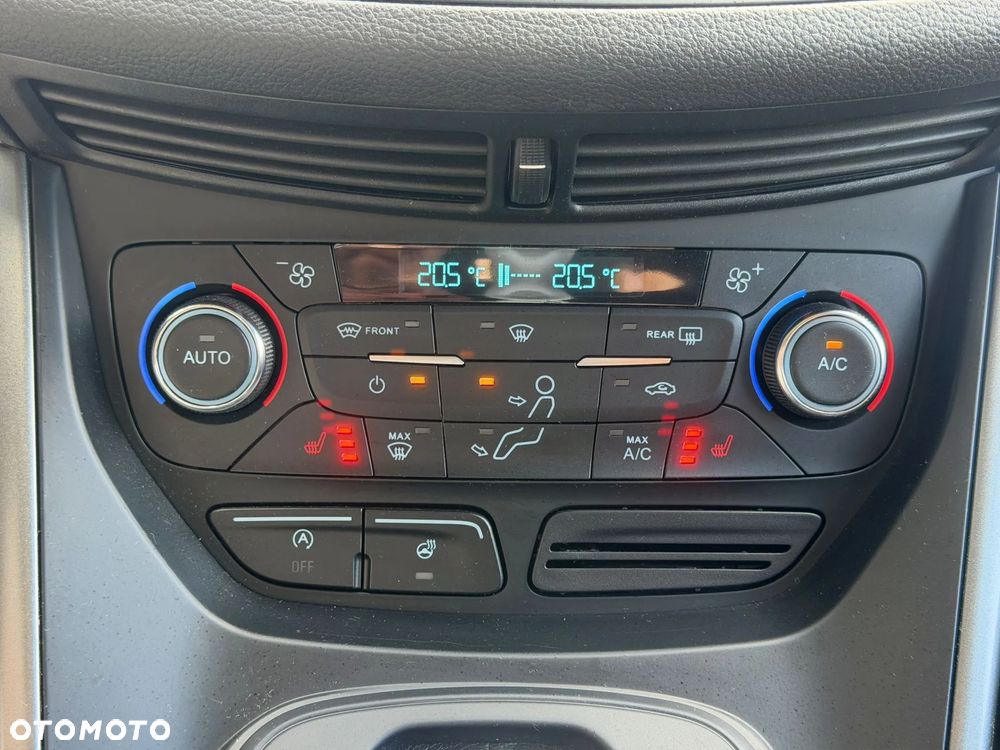 Ford Kuga 2.0 TDCi AWD Titanium - 17