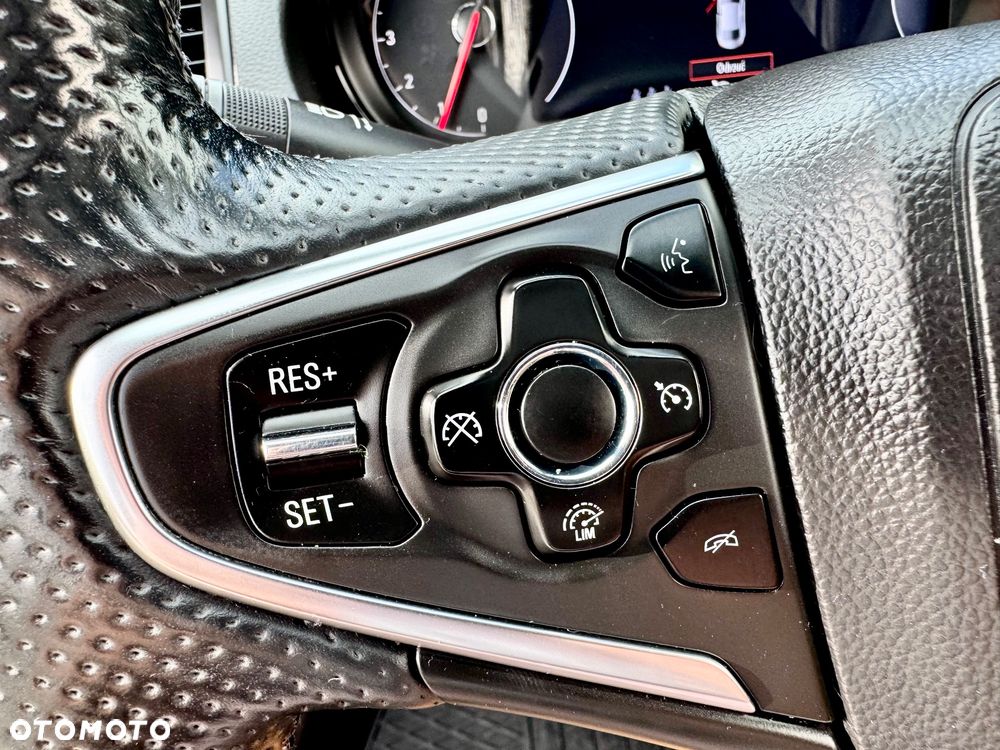 Opel Insignia 2.0 CDTI Executive - 39