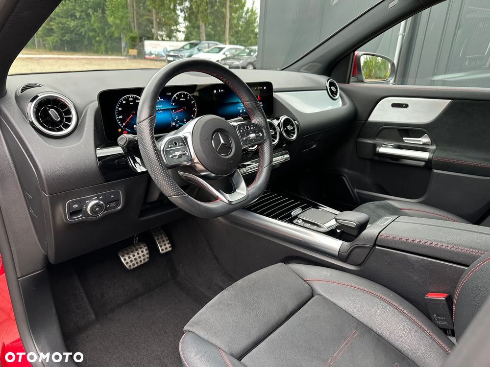 Mercedes-Benz GLA 200 AMG Line - 7