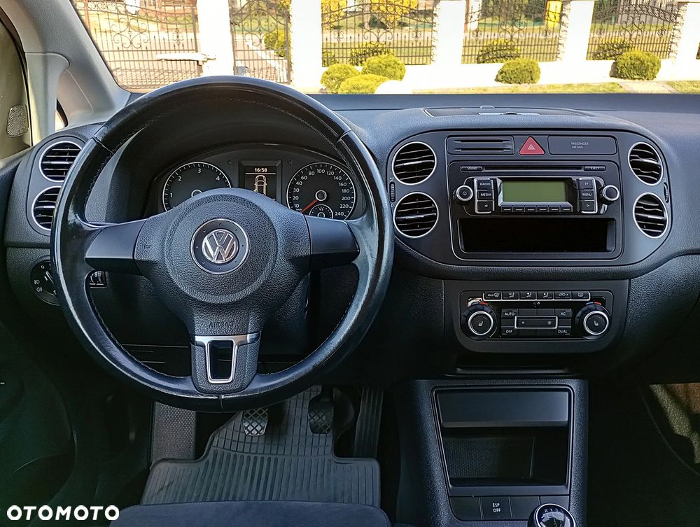 Volkswagen Golf Plus 2.0 TDI Comfortline - 29
