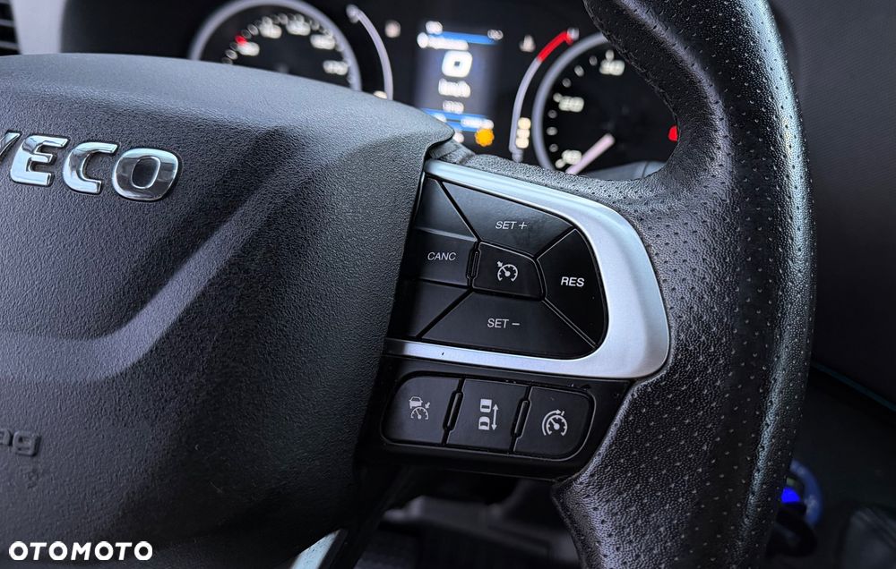 Iveco DAILY 35-180 3.0 DIESEL 175KM - 30