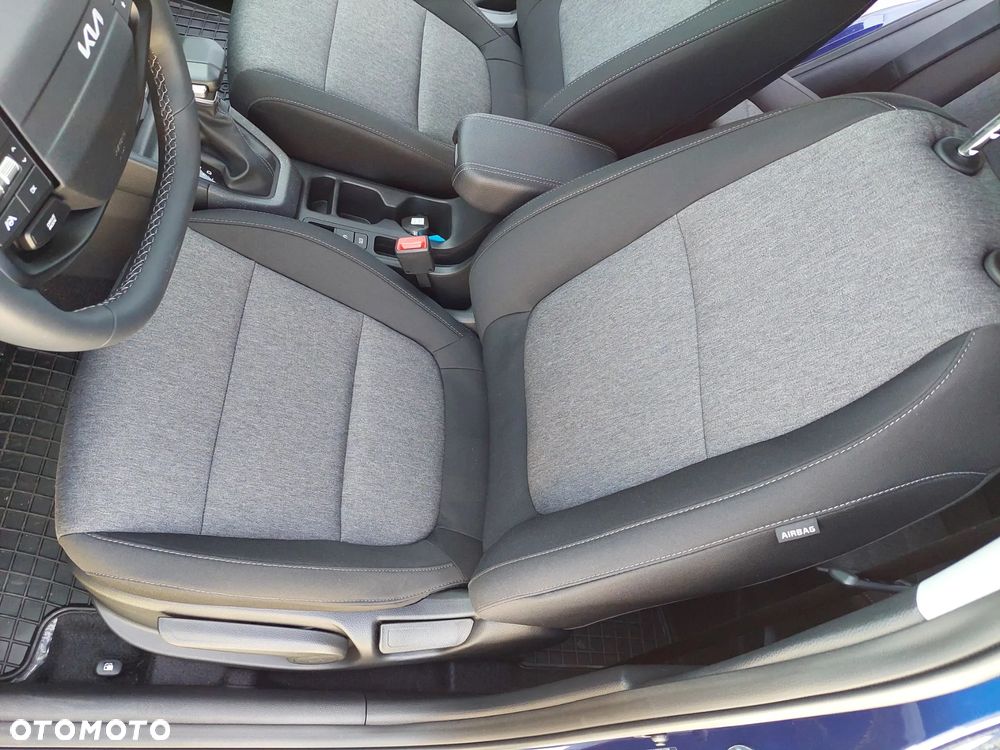 Kia Stonic - 23