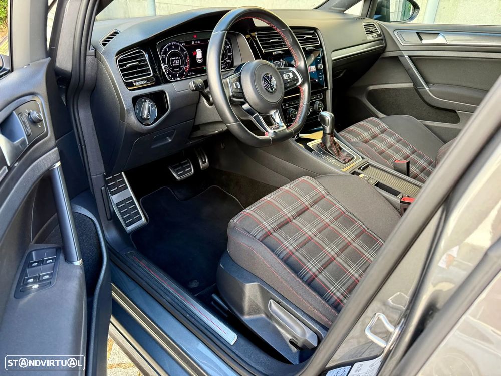 VW Golf 2.0 TSI GTI DSG Performance - 2