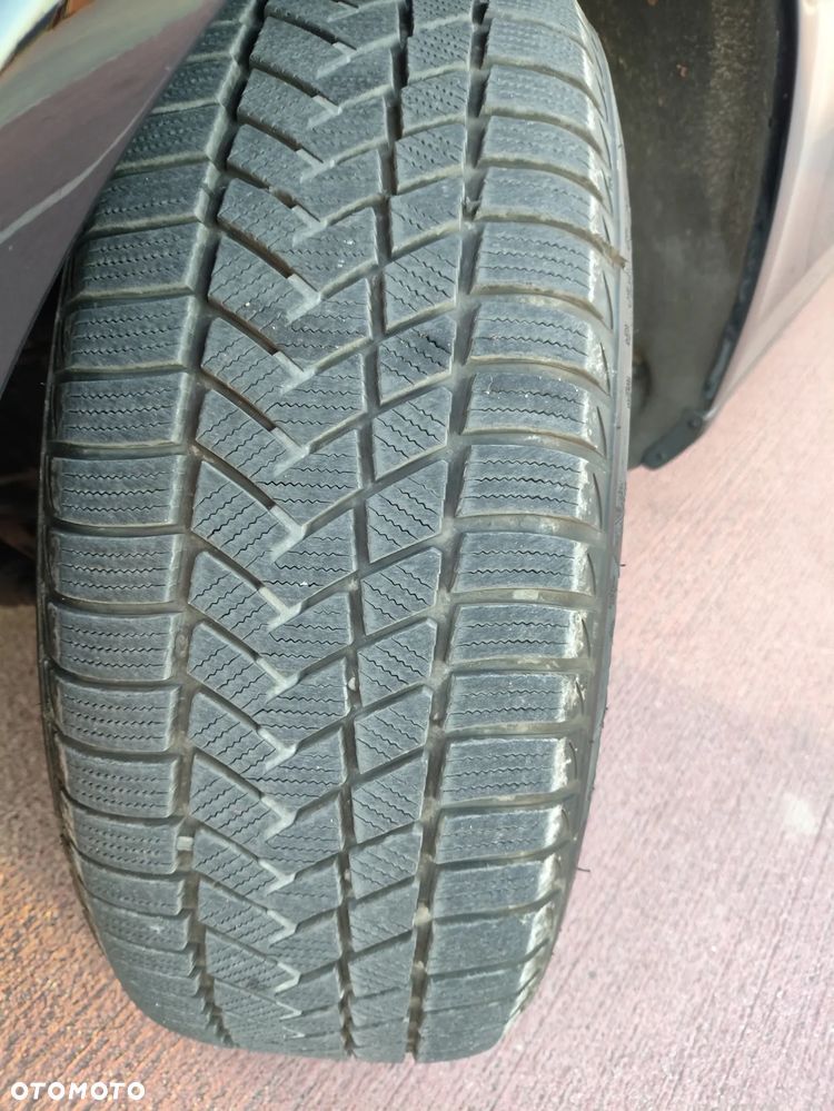 Audi A4 Avant 2.0 TDI - 17