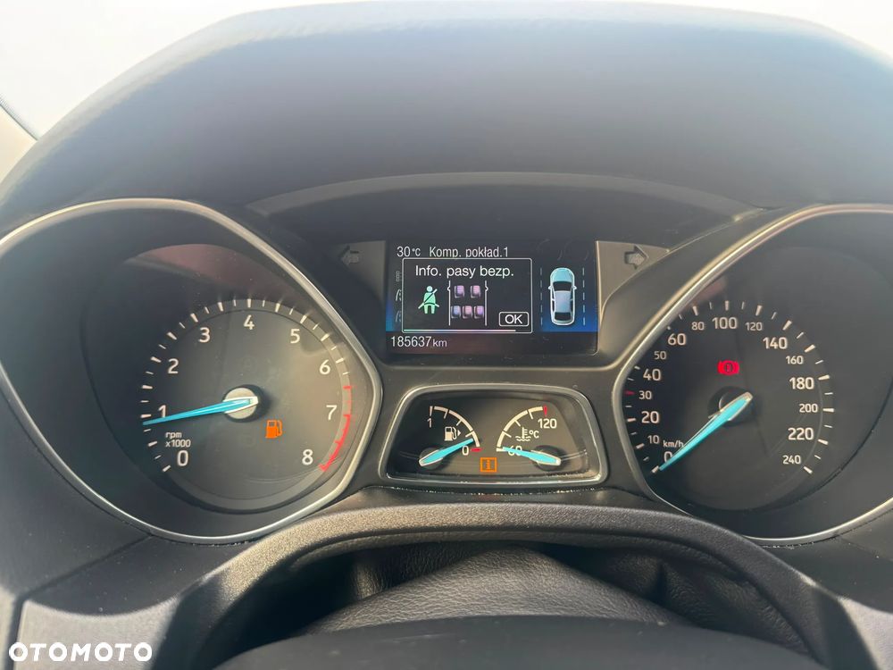 Ford Focus 1.0 EcoBoost Titanium - 13