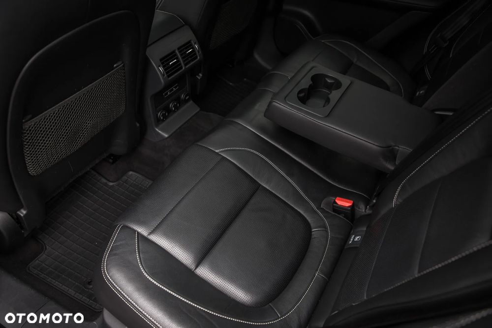 Jaguar F-Pace 3.0 TDV6 AWD S - 26