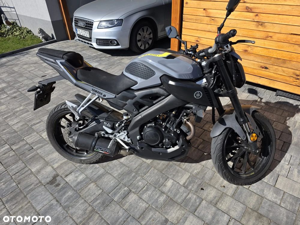 Yamaha MT - 5