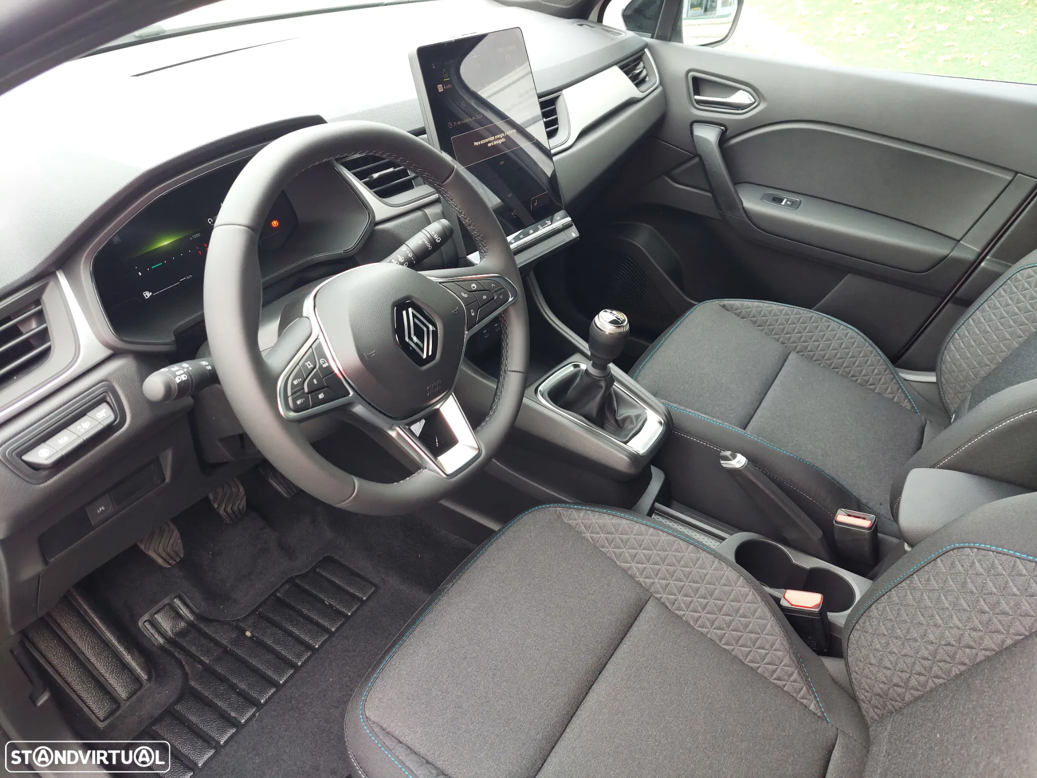 Renault Captur 1.0 TCe Equilibre Bi-Fuel - 13