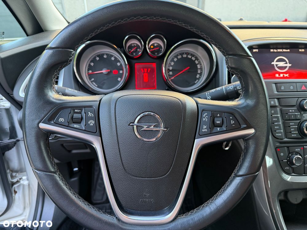 Opel Astra 1.4 T Cosmo - 21