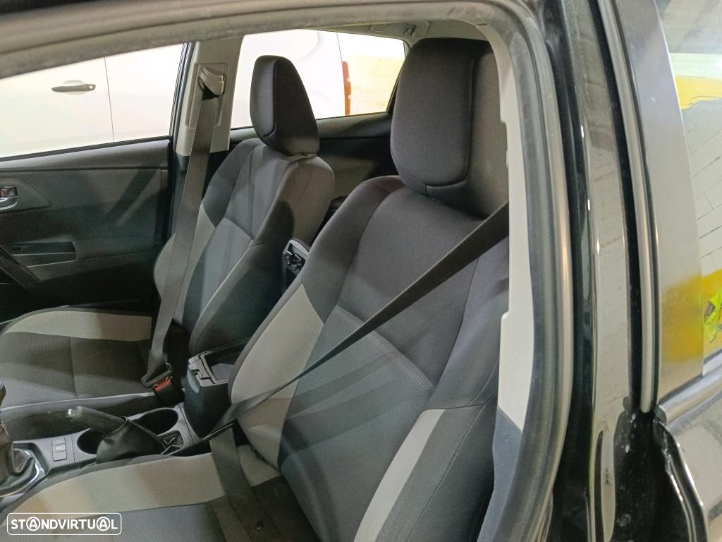 Toyota Auris 1.4 D-4D ACtive - 7