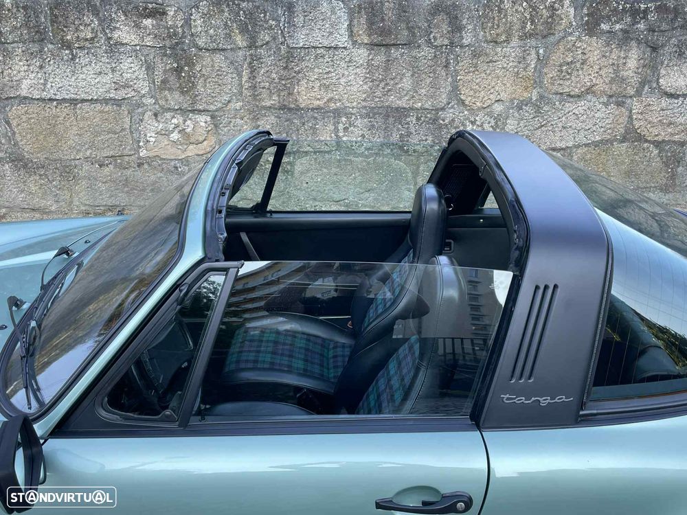 Porsche 911 Série G - 34