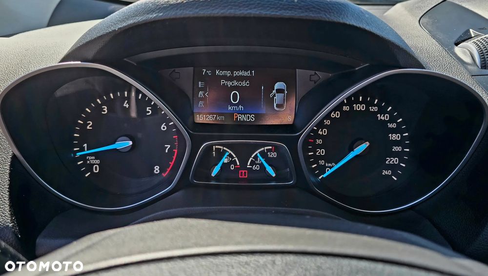 Ford Kuga - 12