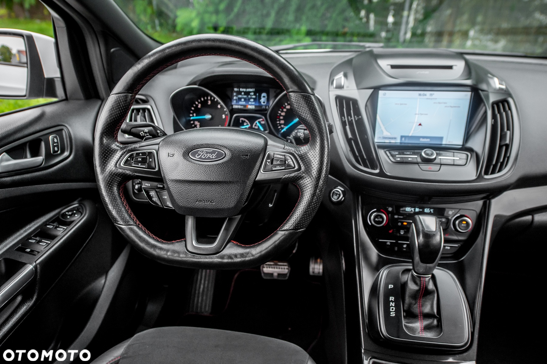 Ford Kuga 2.0 TDCi AWD ST-Line - 24