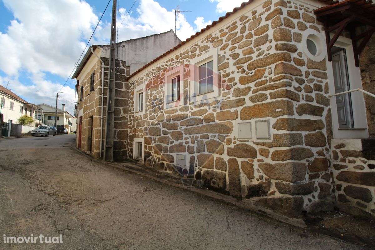 Moradia T1 para venda - Grande imagem: 3/23