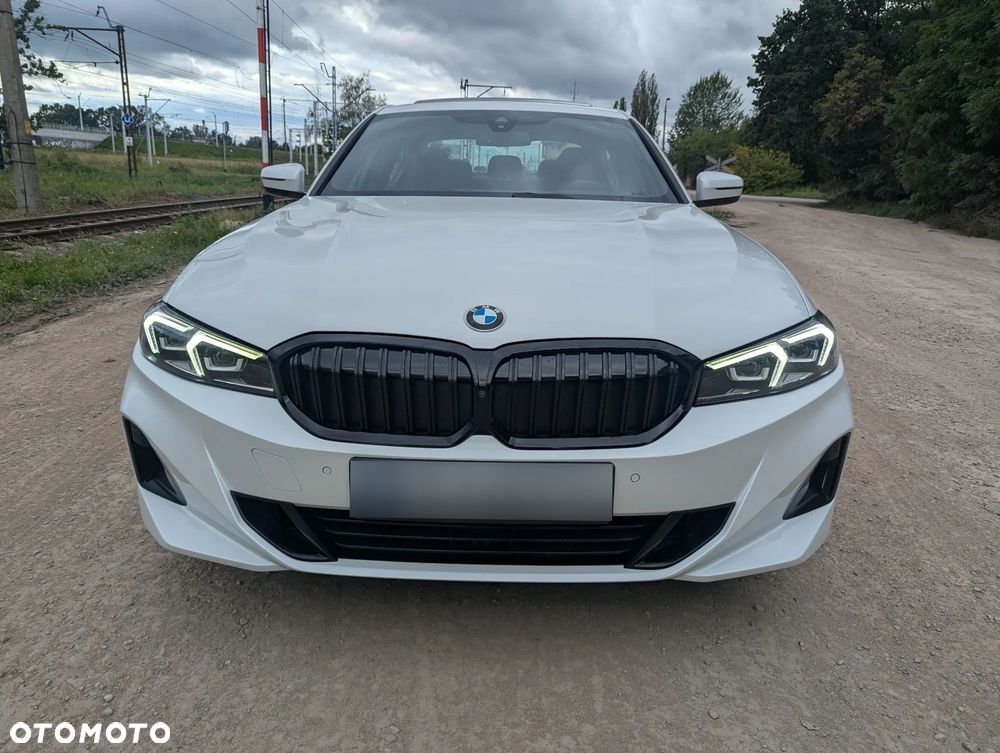 BMW Seria 3 330i - 2