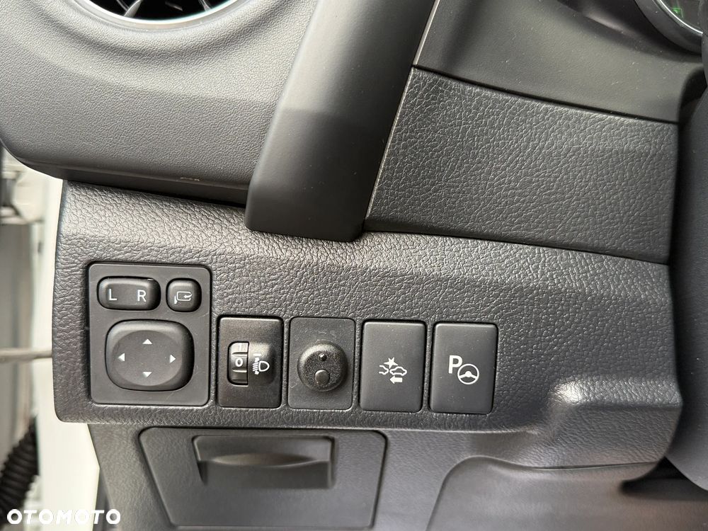 Toyota Auris Hybrid 135 Premium - 14