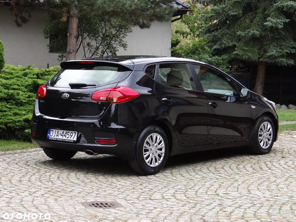 Kia Ceed 1.4 CVVT Attract - 3