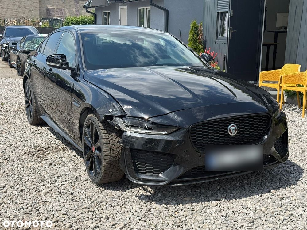 Jaguar XE 2.0 D200 mHEV R-Dynamic S - 9