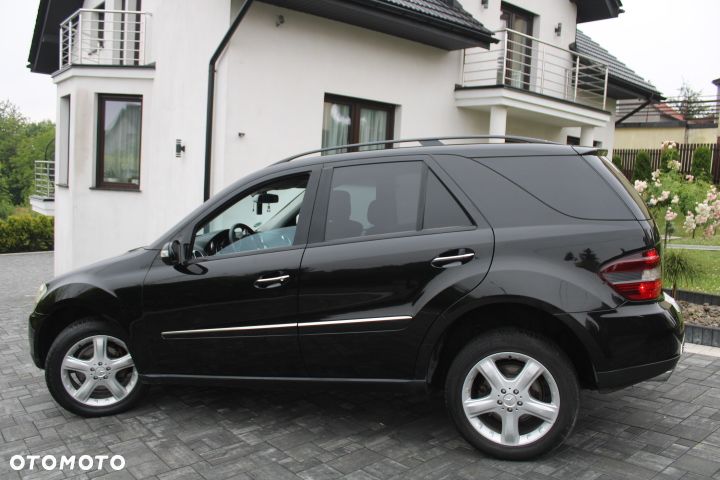 Mercedes-Benz ML - 24