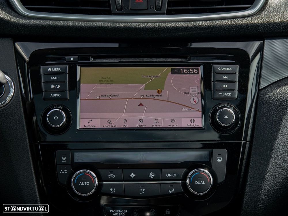 Nissan Qashqai 1.3 DIG-T N-Connecta J18 - 24