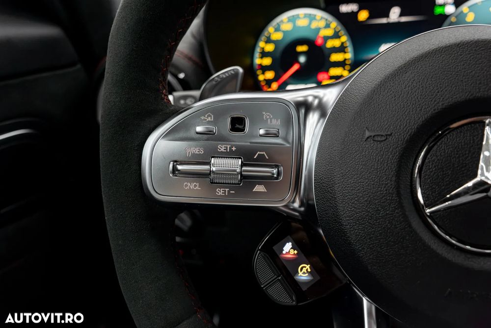 Mercedes-Benz AMG GT C Speedshift 7G-DCT - 36